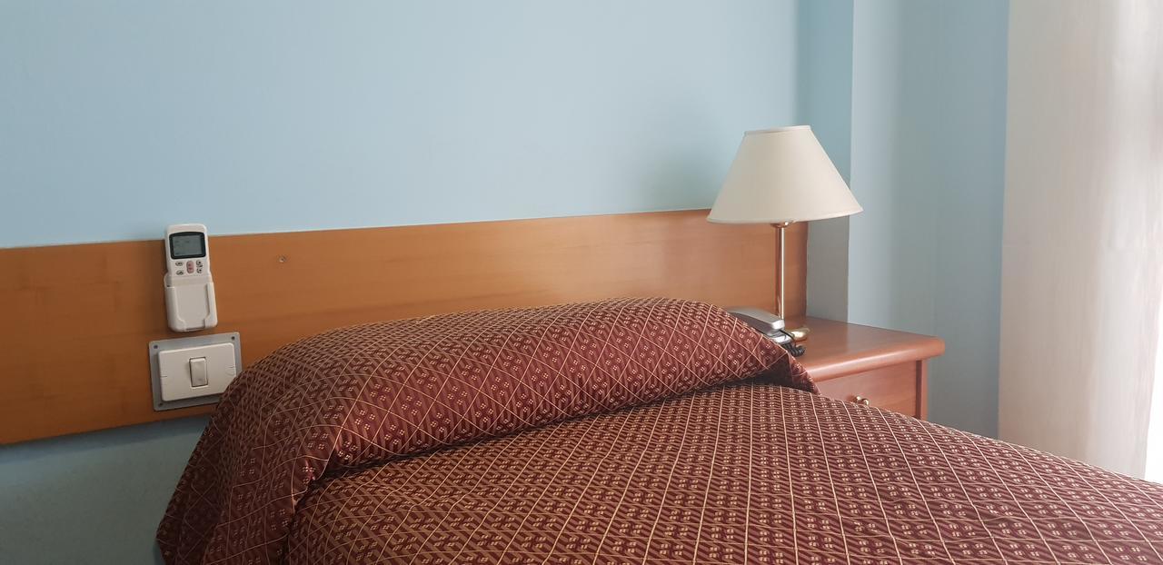 Hotel Missirini Фратта-Терме Екстер'єр фото