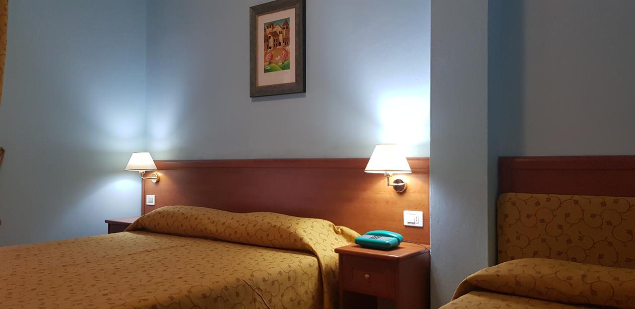Hotel Missirini Фратта-Терме Екстер'єр фото